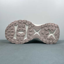 Cargar imagen en el visor de la galería, Adidas XLG STORM EDGE White Putty Mauve JQ4085
