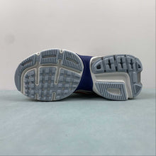Cargar imagen en el visor de la galería, Nike V2k Run Metallic Silver Gym Red HF5724-061
