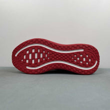 Cargar imagen en el visor de la galería, Nike Zoom Vomero PLUS Big Red White IM6776-020
