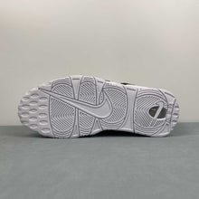 Cargar imagen en el visor de la galería, Air More Uptempo Low White Fir FZ3055-102
