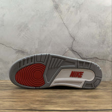Cargar imagen en el visor de la galería, Air Jordan 3 Retro SE Fire Red Fire Red-Grey CK5692-600

