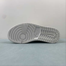 Cargar imagen en el visor de la galería, Off-White x Travis Scott x LV x Air Jordan 1 Low White MS0232
