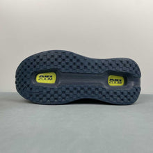 Cargar imagen en el visor de la galería, Nike Vomero Premium Dk Blue HQ2050-611
