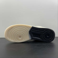 Cargar imagen en el visor de la galería, Air Force 1 07 Mid Brooklyn New York White Black NT2969-013
