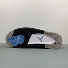 Cargar imagen en el visor de la galería, Air Jordan 4 Retro University Blue CT8527-400
