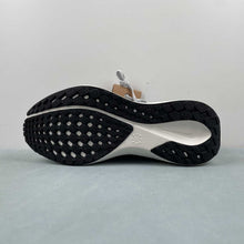 Cargar imagen en el visor de la galería, Air Zoom Pegasus 41 Lilac Bloom Pure Platinum Black Platinum Tint FD2723-004
