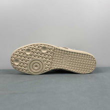 Cargar imagen en el visor de la galería, Adidas Samba OG Salt Water Pearl JQ2616
