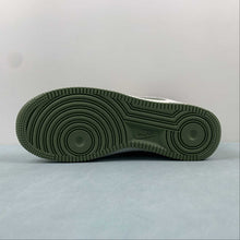 Cargar imagen en el visor de la galería, Supreme x Air Force 1 07 Low Suede Gray Green ME2392-106
