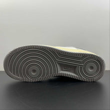 Cargar imagen en el visor de la galería, Air Force 1 07 Low Light Smoke Gray White DO5220-166
