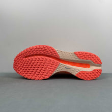 Cargar imagen en el visor de la galería, Pegasus Premium Washed Coral Hyper Orange Crimson Tint Gridiron II6308-600
