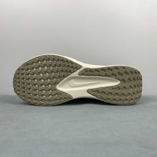 Cargar imagen en el visor de la galería, Nike Quest 6 Navy Blue Green Strike Black Desert Khaki FD6033-402

