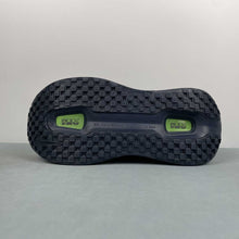 Cargar imagen en el visor de la galería, Nike Vomero Premium Dk Blue FN8453-039
