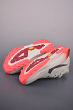 Cargar imagen en el visor de la galería, Nike ACG Zegama White Black-Red HV8113-009
