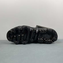 Cargar imagen en el visor de la galería, Air VaporMax 360 Black CK2718-001
