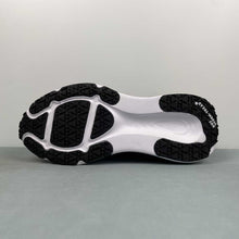 Cargar imagen en el visor de la galería, Nike Zoom Vomero 18 GTX Black White Metallic Silver HQ7002-002
