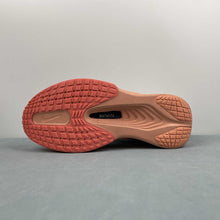 Cargar imagen en el visor de la galería, Zoom fly6 White Black Magic Ember IB6657-108
