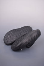 Cargar imagen en el visor de la galería, Nike ReactX Rejuven8 Slide Black White HV4479-001
