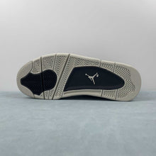 Cargar imagen en el visor de la galería, Air Jordan 4 RM Black Light Bone FQ7939-001
