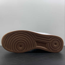 Cargar imagen en el visor de la galería, Air Force 1 Low Beige White Hook AF1234-003

