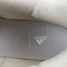 Cargar imagen en el visor de la galería, Adidas Response CL x Bad Bunny Wonder White Cream White Clear Granite IF7179
