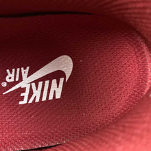 Cargar imagen en el visor de la galería, Air Force 1 07 Low Premium Logo History Team Red DZ5616-600
