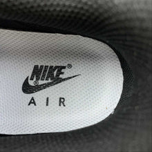 Cargar imagen en el visor de la galería, Air Force 1 07 Low White Black Gum AW2296-002

