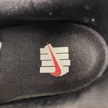 Cargar imagen en el visor de la galería, Air Max 95 x Undefeated Black IB4453-001
