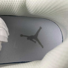 Cargar imagen en el visor de la galería, Air Jordan Legacy 312 Low Glacier Blue White Ashen Slate HQ1190-101
