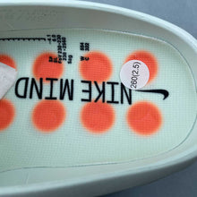 Cargar imagen en el visor de la galería, Nike Mind 001 Slide Barely Green HQ4309-300
