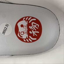 Cargar imagen en el visor de la galería, Air Force 1 07 Low Daruma I Believe White University Red DD9941-100

