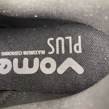 Cargar imagen en el visor de la galería, Nike Zoom Vomero PLUS Black Carbon Grey HV8150-003
