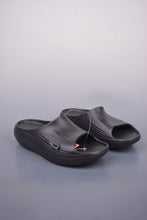 Cargar imagen en el visor de la galería, Nike ReactX Rejuven8 Slide Black White HV4479-001
