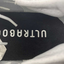 Cargar imagen en el visor de la galería, Adidas UltraBoost 5X Cloud White Core Black Halo Silver IH3111
