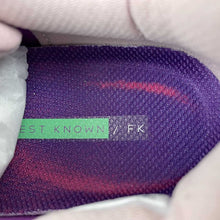 Cargar imagen en el visor de la galería, Faith Kipyegon x  Pegasus Premium Plum Chalk Burgundy II0602 500
