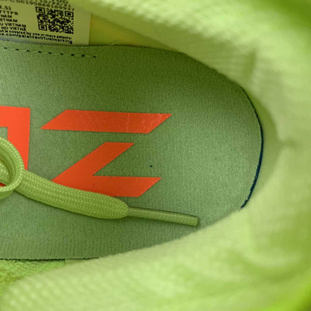 Zoom Fly 4 Barely Volt Hiper Orange-Black CT2392-700