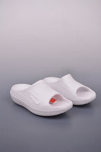 Cargar imagen en el visor de la galería, Nike ReactX Rejuven8 Slide Summit White HV4479-100

