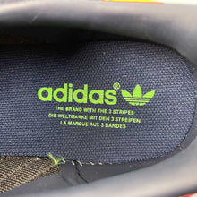 Cargar imagen en el visor de la galería, Adidas Gazelle Bold Aurora Ink Solar Orange JH9667
