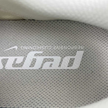 Cargar imagen en el visor de la galería, Air Zoom Pegasus 42 Light Beige Yellow IB1881-106
