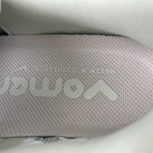 Cargar imagen en el visor de la galería, Nike Zoom Vomero PLUS Gilt Red Phamton-Light Bohe HV8154-603
