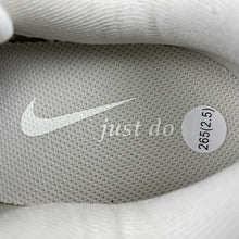 Cargar imagen en el visor de la galería, Nike Journey Run Phantom Sail Gum Light Brown Neutral Olive FJ7765-003
