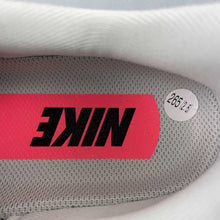Cargar imagen en el visor de la galería, Nike ZoomX Pegasus PLUS Grey White Black Hot Punch FQ7262-001
