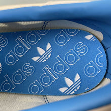Cargar imagen en el visor de la galería, Adidas SL 72 RS Core White Off-White Light Blue JQ3501
