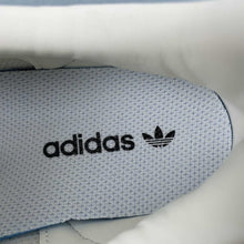 Cargar imagen en el visor de la galería, Adidas Gazelle x Supreme White Black Red Gum SC9207-726
