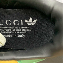 Cargar imagen en el visor de la galería, Adidas x Gucci Gazelle Taupe Khaki Green Black
