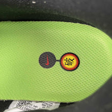 Cargar imagen en el visor de la galería, Nike Zoom Vomero PLUS Multi-Color Volt White Black IM8072-999
