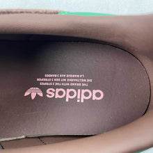 Cargar imagen en el visor de la galería, Adidas Gazelle Indoor Dark Brown Glow Pink Court Green JI2714
