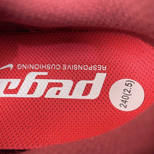 Cargar imagen en el visor de la galería, Air Zoom Pegasus 42 SE Team Red Barely Green IO8251-600
