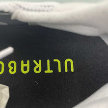 Cargar imagen en el visor de la galería, Adidas Ultra Boost 5X Grey Fluorescent Green IH3108
