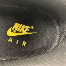 Cargar imagen en el visor de la galería, Air Force 1 07 Low Black Yellow CI9553-051
