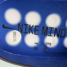 Cargar imagen en el visor de la galería, Nike Mind 001 Slide Blackened Blue Game Royal HQ4307-400
